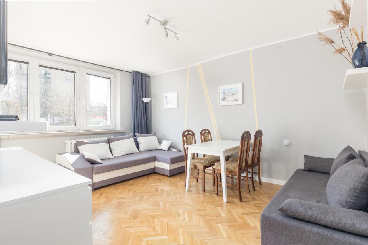 Krasinski Garden 2-Bedroom Apartament وارسو المظهر الخارجي الصورة